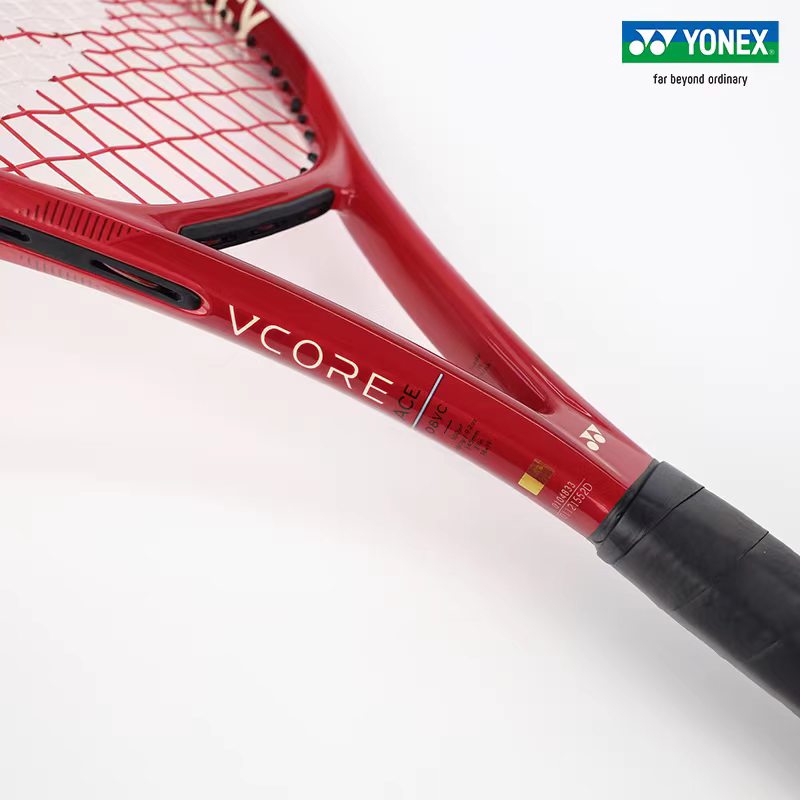 مضرب تنس كربوني هجومي من الجيل - مراجعة Yonex Racket Carbon وسعره