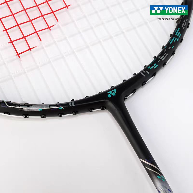مضرب بادمنتون YONEX من الجيل ا - مراجعة Yonex Racket Carbon وسعره