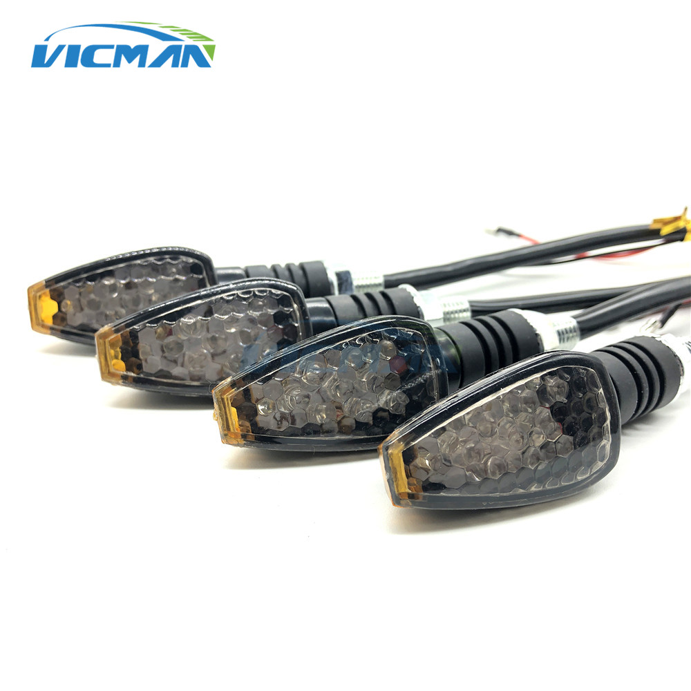 العالمي للدراجات النارية LED ب - مراجعة Badminton Flash وسعره